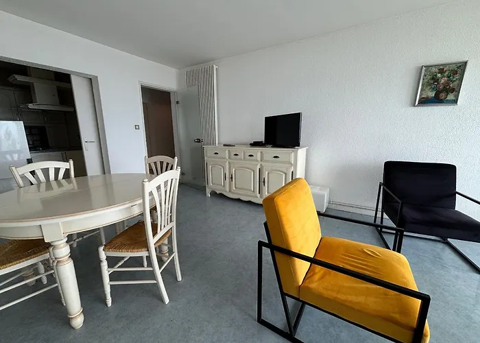 T3 Avec Balcon Et Garage Aux Sables-d'olonne - Fr-1-197-185 Apartmán